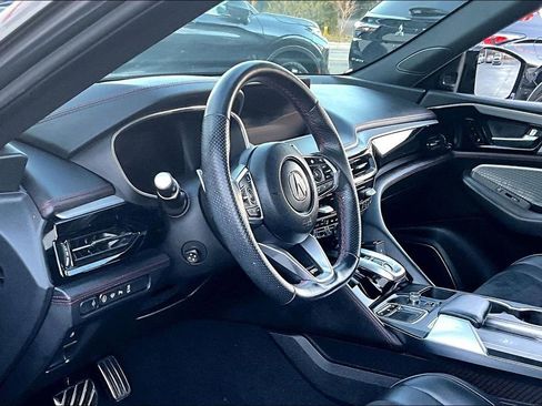 Used 2024 Acura MDX A-Spec image 17