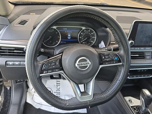 Used 2019 Nissan Altima 2.5 SL FWD image 5