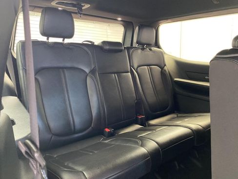 Used 2024 Jeep Wagoneer Series II w/ Flexible Seating Group RWD image 13