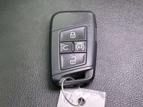 Used 2019 Volkswagen Atlas SEL Premium AWD/4WD image 46
