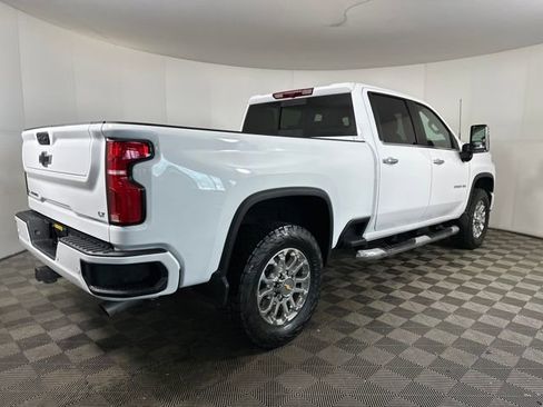 Used 2025 Chevrolet Silverado 2500 LT w/ Z71 Chrome Sport Edition image 8