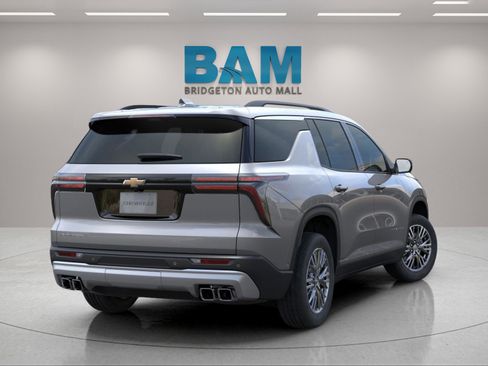 New 2026 Chevrolet Traverse LT w/ Driver Confidence Package image 8