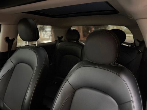 Used 2018 MINI Cooper 2-Door Hardtop image 17
