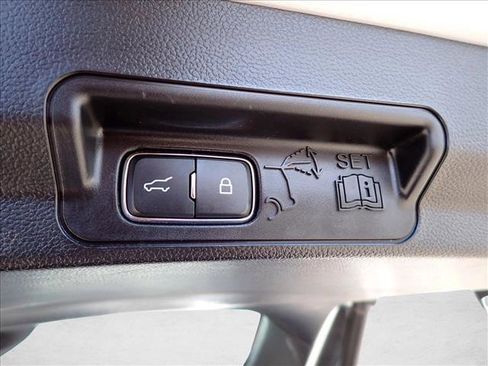 Used 2023 Ford Explorer XLT w/ Equipment Group 202A image 9