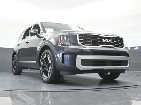 Used 2025 Kia Telluride S FWD image 74
