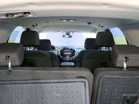 Used 2019 Chevrolet Traverse LT w/ LPO, Floor Liner Package AWD/4WD image 14