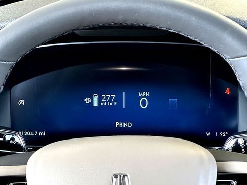 Used 2023 Lincoln Corsair FWD image 24