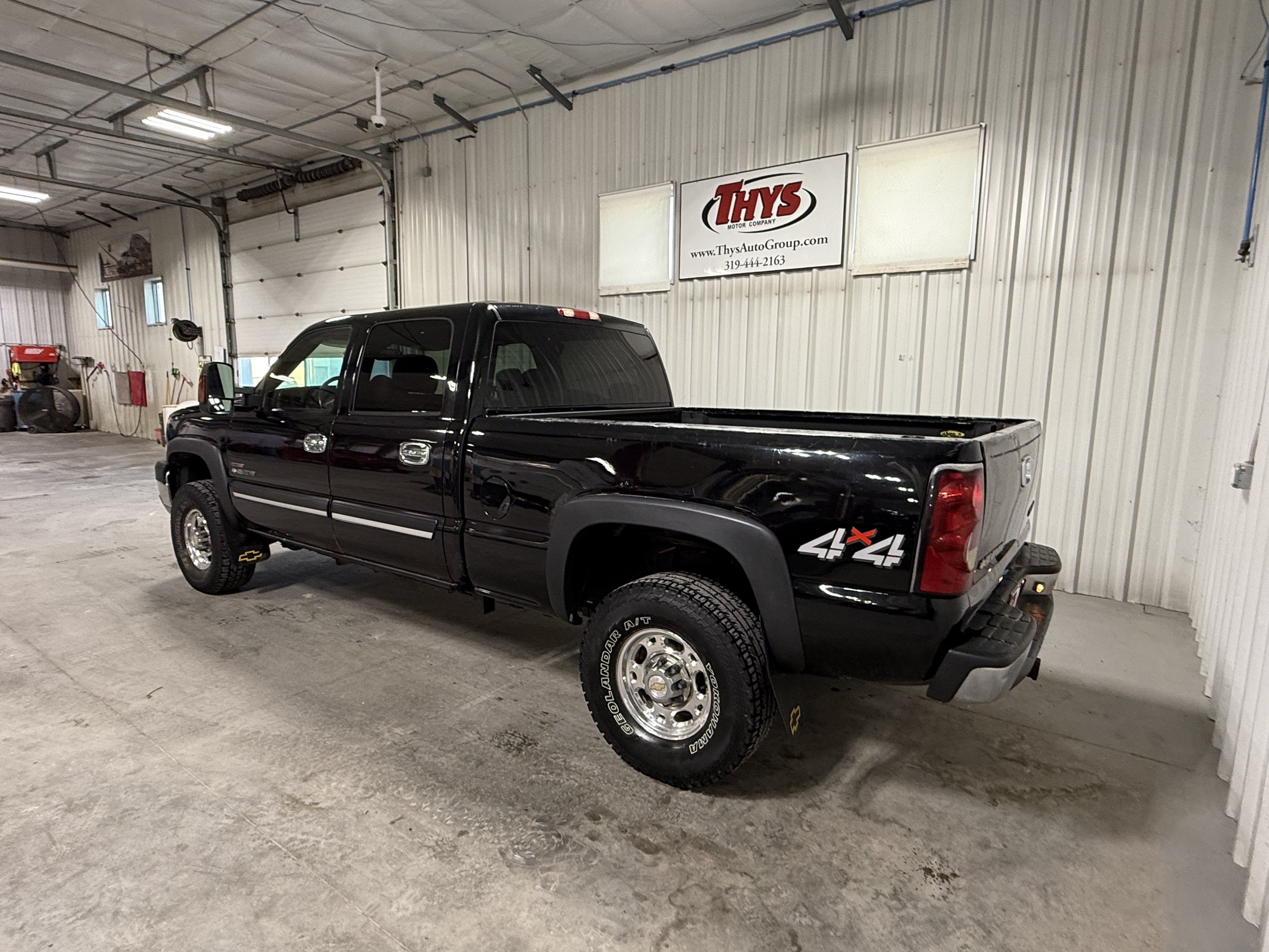 Used 2005 Chevrolet Silverado 2500 4x4 Crew Cab image 10