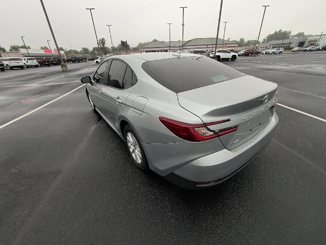 Used 2026 Toyota Camry LE FWD image 8