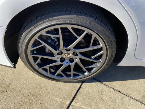 Used 2025 Toyota Camry SE image 30