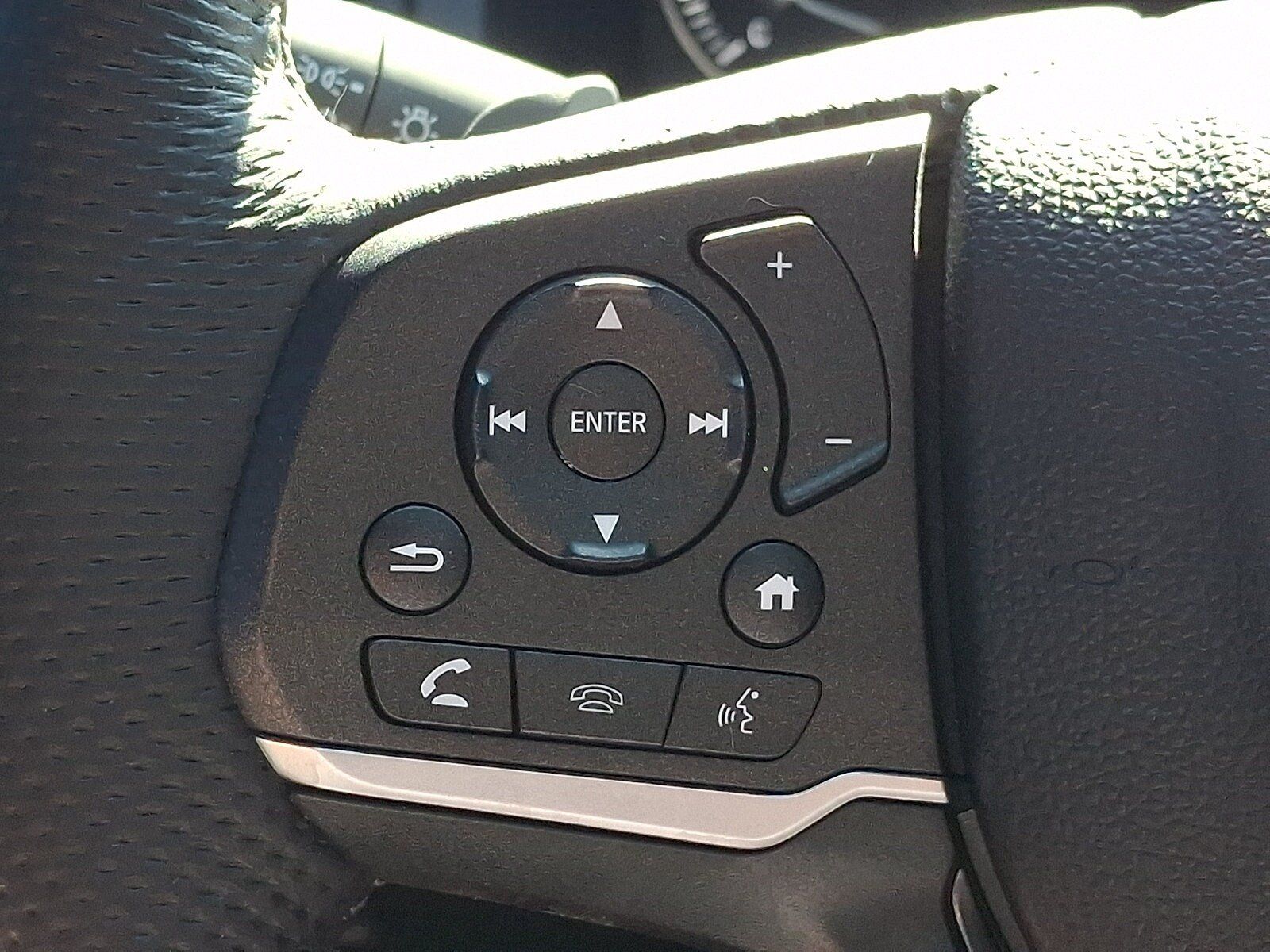 Used 2023 Honda Passport EX-L image 21