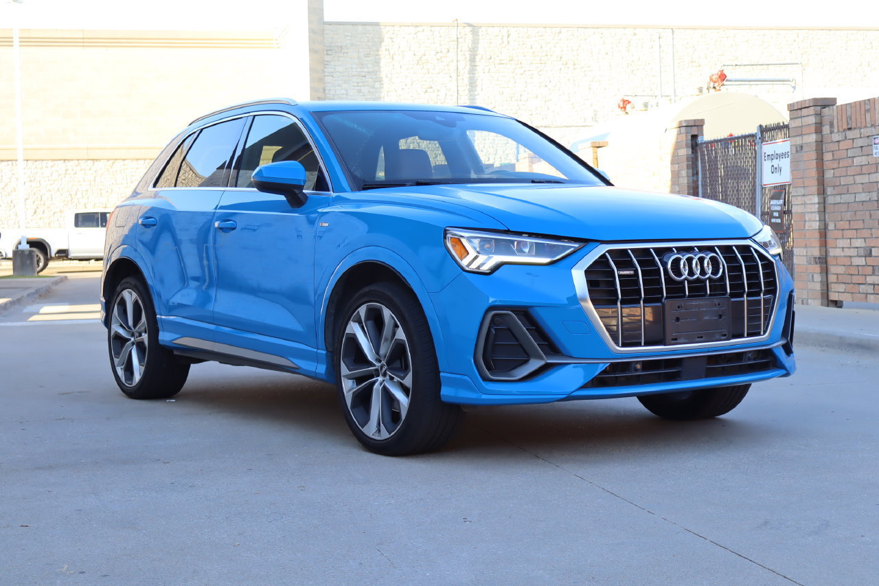 Used 2020 Audi Q3 2.0T Premium Plus w/ Premium Plus Package AWD/4WD image 2