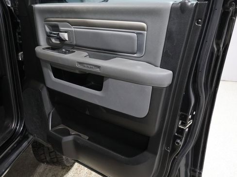 Used 2019 RAM 1500 Big Horn image 25