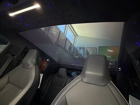 Used 2024 Tesla Cybertruck AWD Crew Cab image 14