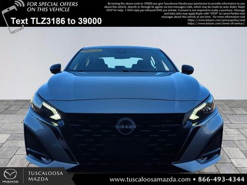 Used 2024 Nissan Altima 2.5 SR image 2
