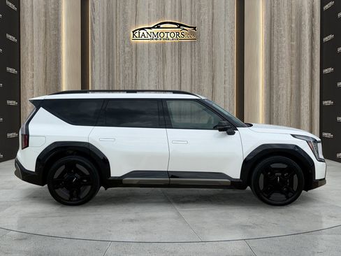 Used 2024 Kia EV9 GT-Line AWD/4WD image 16