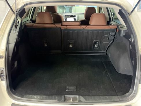 Used 2019 Subaru Outback 3.6R Touring w/ Popular Package #3A image 27