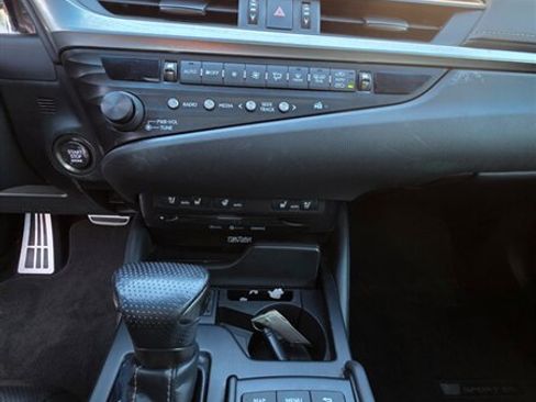 Used 2019 Lexus ES 350 F Sport image 13