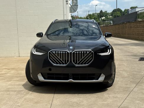 Used 2025 BMW X3 xDrive30i image 2