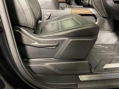 Used 2019 Chevrolet Silverado 1500 RST w/ True North Edition AWD/4WD image 35