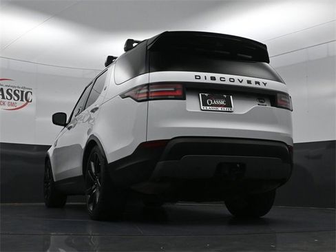 Used 2019 Land Rover Discovery HSE Luxury image 22