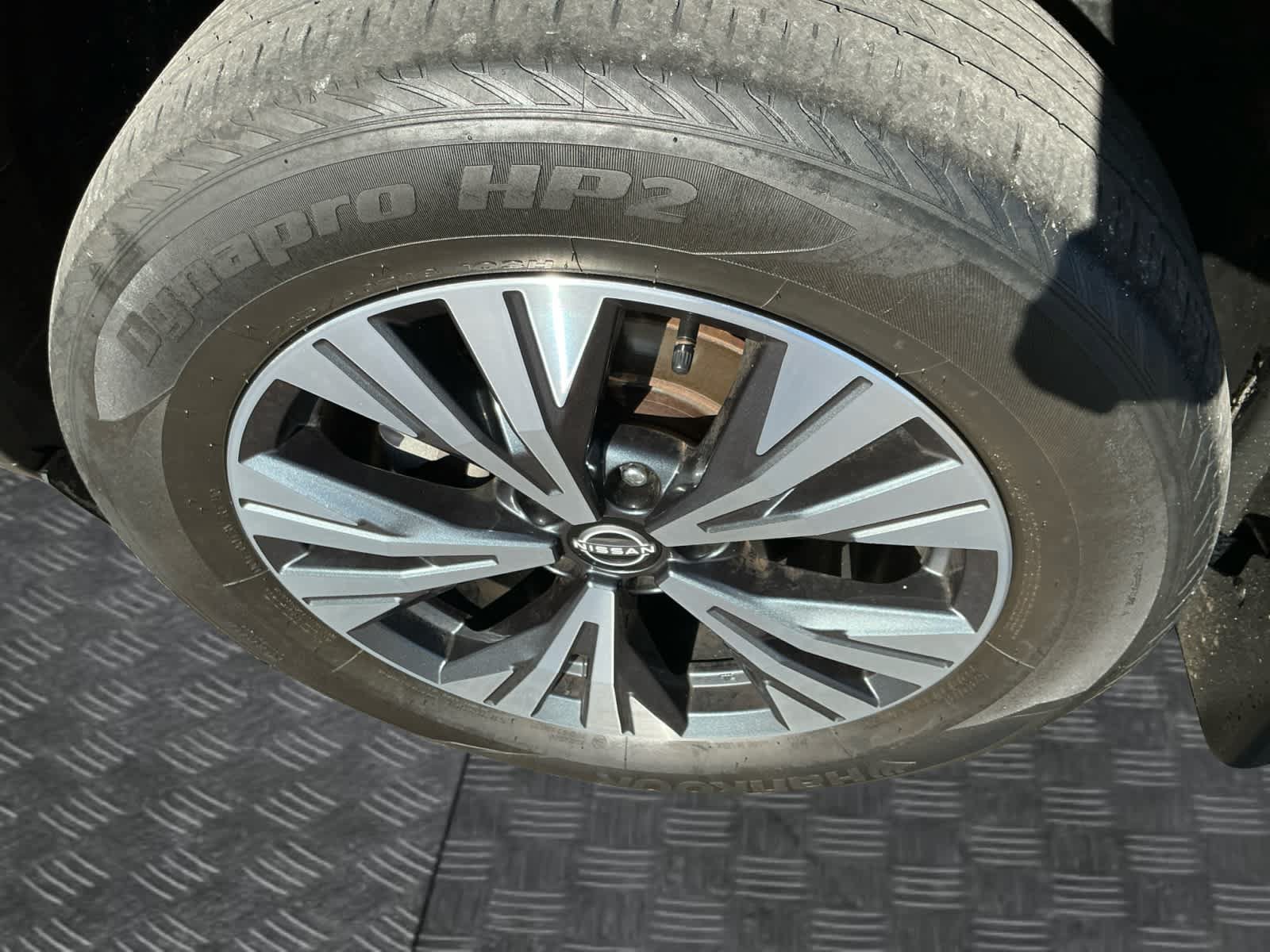 Used 2023 Nissan Rogue SV AWD/4WD image 14