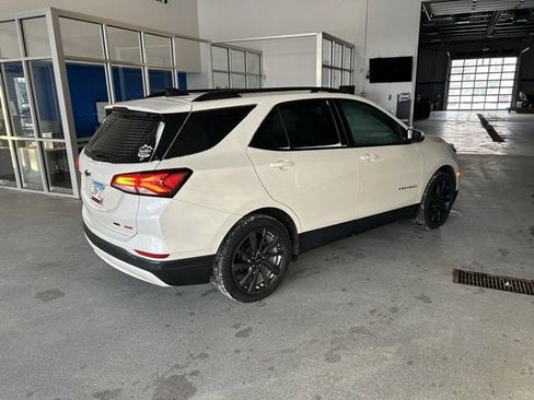 Certified 2022 Chevrolet Equinox RS w/ RS Leather Package image 3