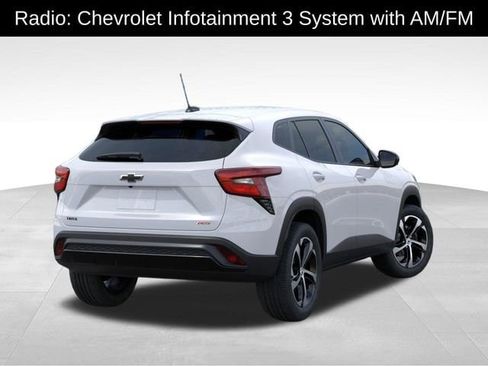 New 2026 Chevrolet Trax RS w/ Driver Confidence Package FWD image 5