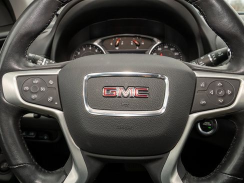 Used 2022 GMC Terrain SLT w/ Tech Package image 13