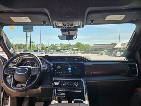 Used 2025 GMC Sierra 1500 Denali Ultimate image 26
