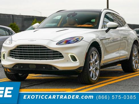 Used 2021 Aston Martin DBX image 1