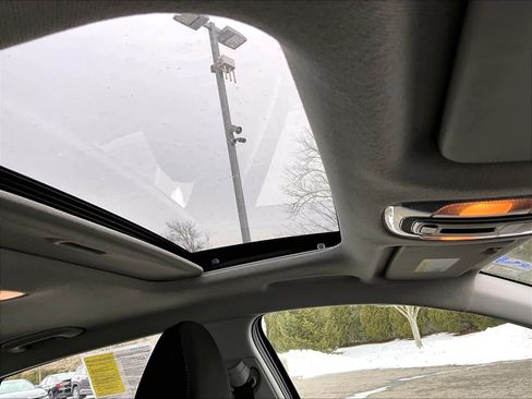 Used 2021 Hyundai Elantra SEL w/ Convenience + Premium Package image 22