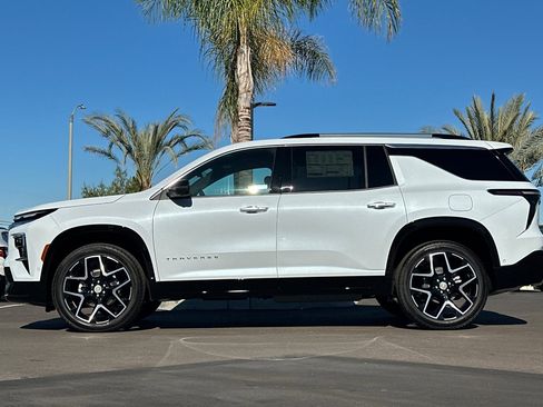 New 2026 Chevrolet Traverse High Country w/ LPO, Illumination Package image 7