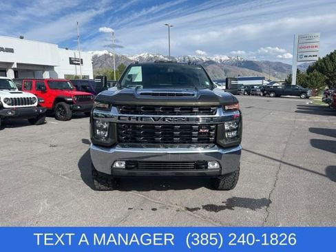 Used 2022 Chevrolet Silverado 3500 LT w/ Convenience Package image 11