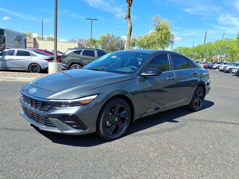 New 2026 Hyundai Elantra SEL Sport FWD image 1