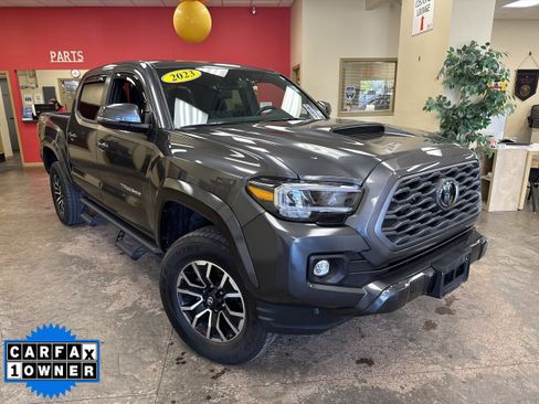 Used 2023 Toyota Tacoma TRD Sport image 1