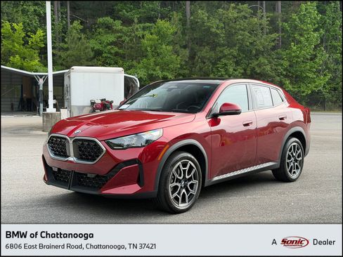 Used 2025 BMW X2 xDrive28i w/ Premium Package AWD/4WD image 1
