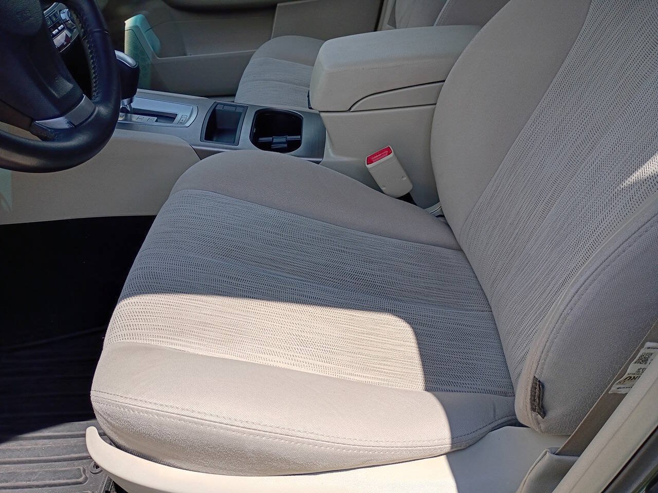 Used 2013 Subaru Outback 2.5i Premium AWD/4WD image 11