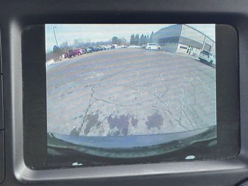 Used 2015 Jeep Renegade Limited FWD image 22