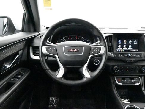 Used 2024 GMC Terrain SLE AWD/4WD image 8