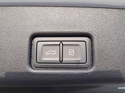 New 2025 Audi Q5 Premium Plus image 13