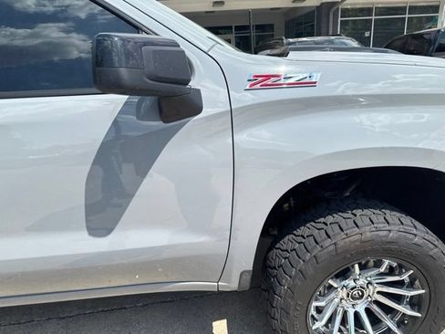 Used 2024 Chevrolet Silverado 1500 LT Trail Boss w/ Convenience Package II AWD/4WD image 31