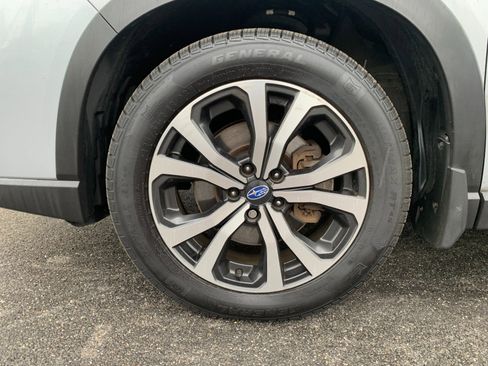 Used 2019 Subaru Forester Limited AWD/4WD image 40