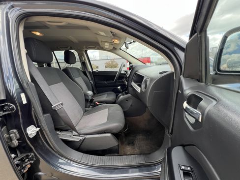 Used 2014 Jeep Compass Sport w/ Power Value Group FWD image 15