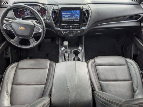 Used 2023 Chevrolet Traverse High Country w/ LPO, Floor Liner Package FWD image 5