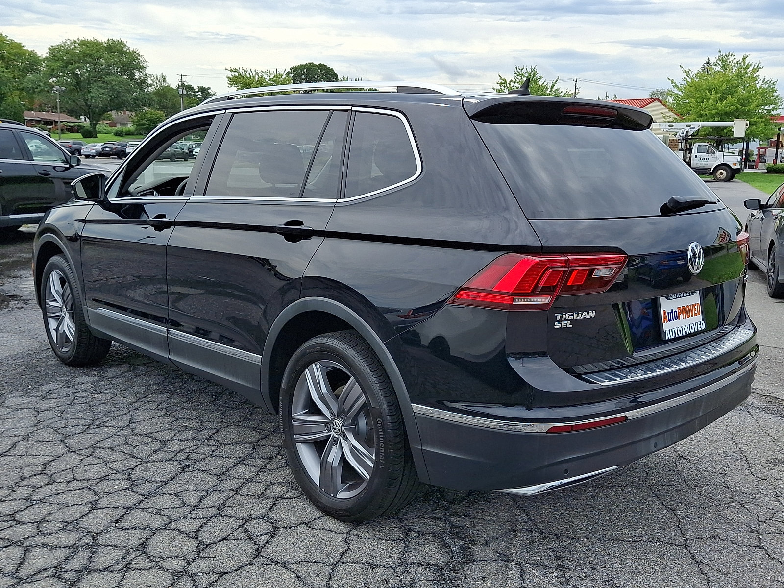 Used 2021 Volkswagen Tiguan SEL AWD/4WD image 4