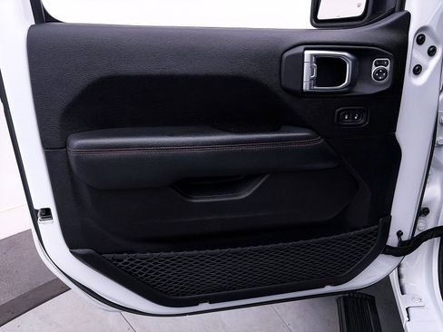 Used 2020 Jeep Gladiator Rubicon image 18