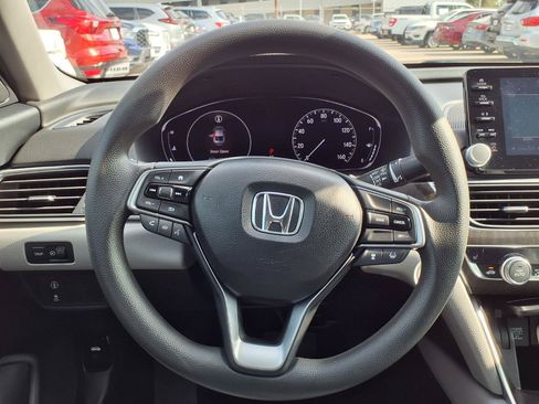 Used 2018 Honda Accord EX image 14