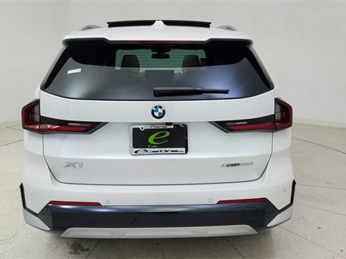 Used 2025 BMW X1 xDrive28i image 5