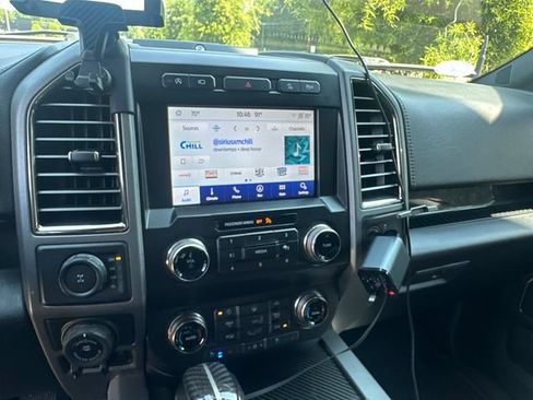 Used 2019 Ford F150 Raptor w/ Equipment Group 802A Luxury AWD/4WD image 5
